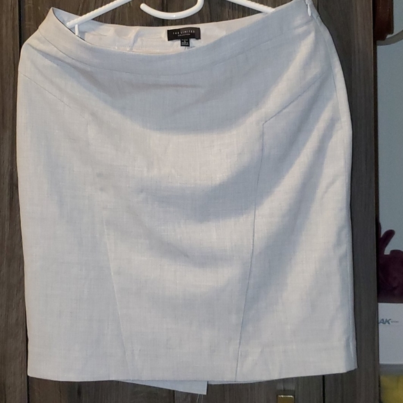 Skirt - Picture 4 of 4